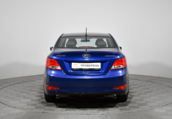 Подержанный автомобиль Hyundai Solaris Sedan 2015 года (6 фото)