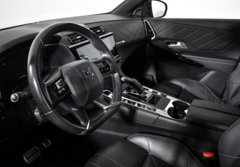 Подержанный автомобиль DS 7 Crossback 2019 года (9 фото)