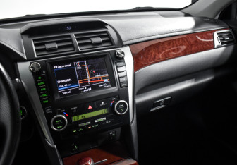 Подержанный автомобиль Toyota Camry Sedan 2014 года (17 фото)