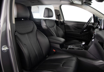 Подержанный автомобиль Hyundai Santa Fe 2020 года (11 фото)