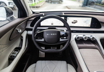 Новый Exeed RX 2025 (14 фото)