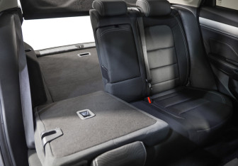 Подержанный автомобиль Geely Coolray 2022 года (25 фото)