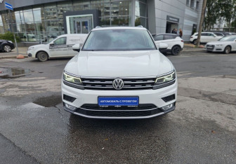 Подержанный автомобиль Volkswagen Tiguan 2017 года (2 фото)