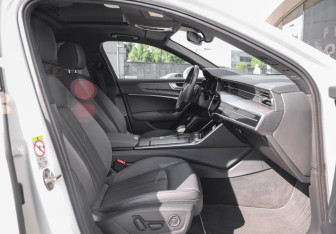 Подержанный автомобиль Audi A6 Sedan 2020 года (30 фото)