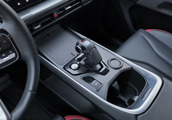 Подержанный автомобиль Haval H3 2024 года (20 фото)