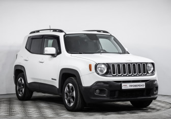 Подержанный автомобиль Jeep Renegade 2018 года (3 фото)