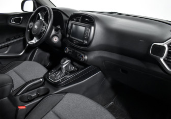 Подержанный автомобиль Kia Soul 2020 года (13 фото)