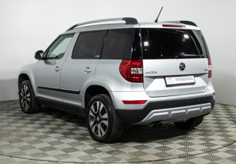 Подержанный автомобиль Skoda Yeti 2015 года (7 фото)