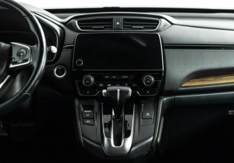 Подержанный автомобиль Honda CR-V 2017 года (14 фото)