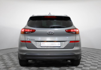 Подержанный автомобиль Hyundai Tucson 2020 года (6 фото)