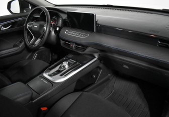 Подержанный автомобиль Haval Jolion 2024 года (18 фото)
