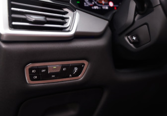 Подержанный автомобиль BMW X6 2021 года (27 фото)