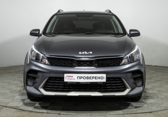 Подержанный автомобиль Kia Rio Hatchback 2021 года (2 фото)