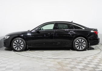 Подержанный автомобиль Audi A6 Sedan 2020 года (8 фото)