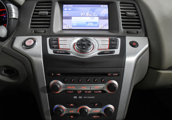 Подержанный автомобиль Nissan Murano Suv 2011 года (16 фото)