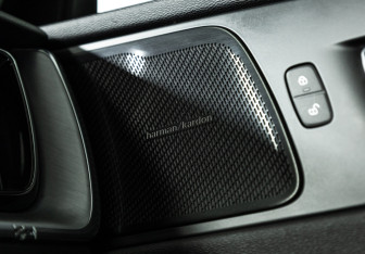 Подержанный автомобиль Volvo XC60 2019 года (22 фото)