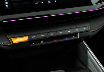 Подержанный автомобиль Changan UNI-V 2024 года (20 фото)