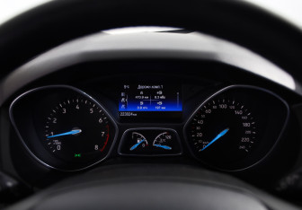 Подержанный автомобиль Ford Focus Hatchback 2019 года (11 фото)