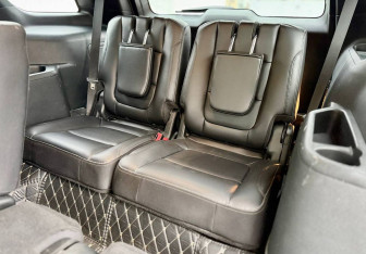 Подержанный автомобиль Ford Explorer 2018 года (14 фото)