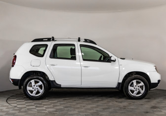Подержанный автомобиль Renault Duster 2018 года (4 фото)