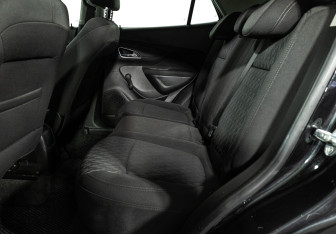 Подержанный автомобиль Opel Mokka 2014 года (10 фото)