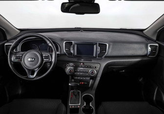 Подержанный автомобиль Kia Sportage 2016 года (10 фото)