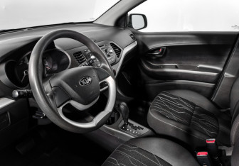Подержанный автомобиль Kia Picanto 2013 года (9 фото)