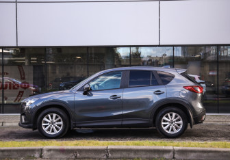 Подержанный автомобиль Mazda CX-5 2012 года (9 фото)