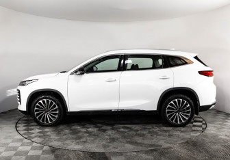 Подержанный автомобиль Exeed TXL 2022 года (8 фото)