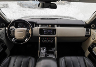 Подержанный автомобиль Land Rover Range Rover 2016 года (12 фото)