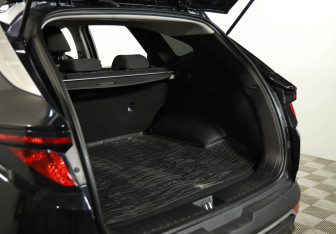 Подержанный автомобиль Hyundai Tucson 2021 года (18 фото)