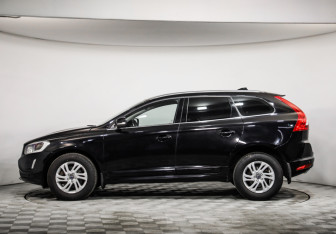 Подержанный автомобиль Volvo XC60 2016 года (8 фото)