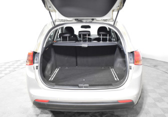 Подержанный автомобиль Kia Ceed Wagon 2014 года (19 фото)