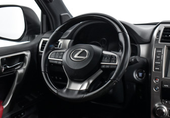 Подержанный автомобиль Lexus GX 2019 года (19 фото)