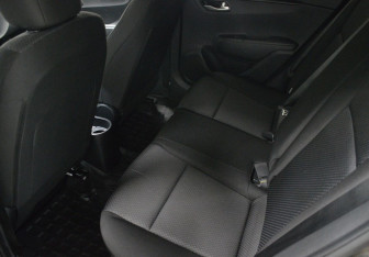 Подержанный автомобиль Kia Rio Hatchback 2021 года (11 фото)