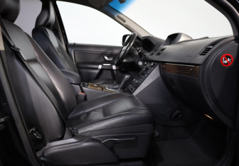 Подержанный автомобиль Volvo XC90 2011 года (20 фото)