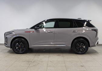 Новый Hongqi HS3 2025 (3 фото)