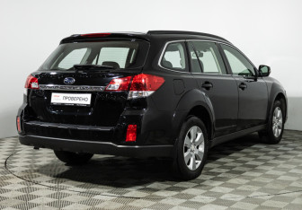 Подержанный автомобиль Subaru Outback Wagon 2011 года (5 фото)