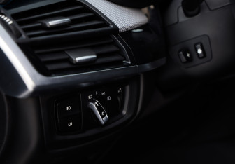 Подержанный автомобиль BMW X6 2017 года (21 фото)