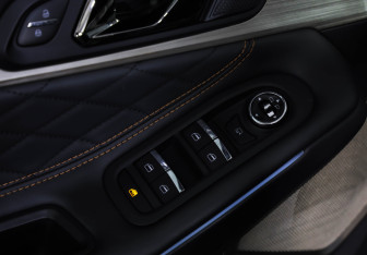 Подержанный автомобиль Exeed TXL 2022 года (25 фото)