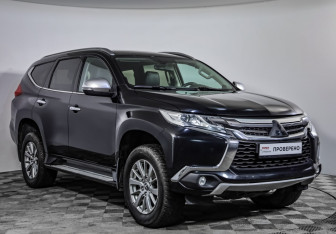 Подержанный автомобиль Mitsubishi Pajero Sport 2019 года (3 фото)