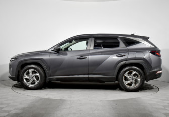 Подержанный автомобиль Hyundai Tucson 2021 года (8 фото)