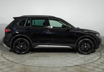 Подержанный автомобиль Volkswagen Tiguan 2020 года (4 фото)