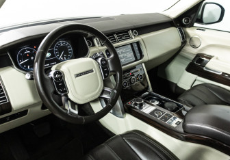 Подержанный автомобиль Land Rover Range Rover 2014 года (11 фото)