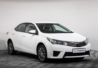 Подержанный автомобиль Toyota Corolla Sedan 2013 года (3 фото)