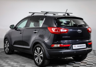 Подержанный автомобиль Kia Sportage 2012 года (7 фото)