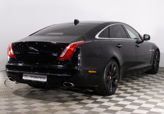 Подержанный автомобиль Jaguar XJ 2016 года (25 фото)