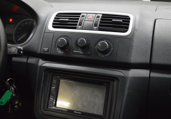 Подержанный автомобиль Skoda Fabia Wagon 2008 года (10 фото)