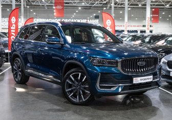 Подержанный автомобиль Geely Monjaro 2023 года (4 фото)