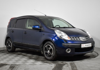 Подержанный автомобиль Nissan Note 2006 года (3 фото)